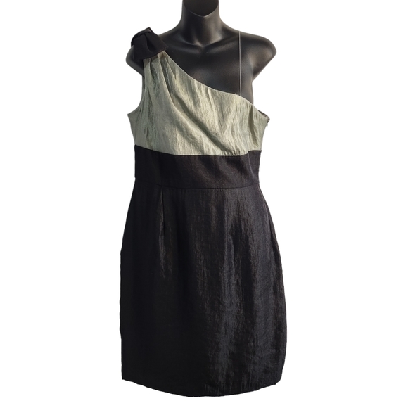 London Times Dresses & Skirts - London Times Women's One Shoulder Black Green Dress Size 10 NWT